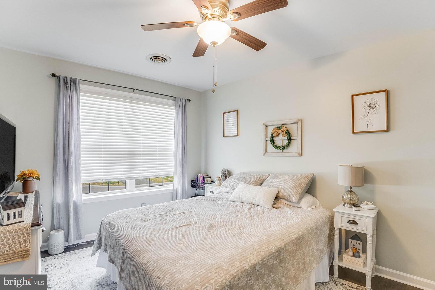 6 Costabella Ct Property Photo 25