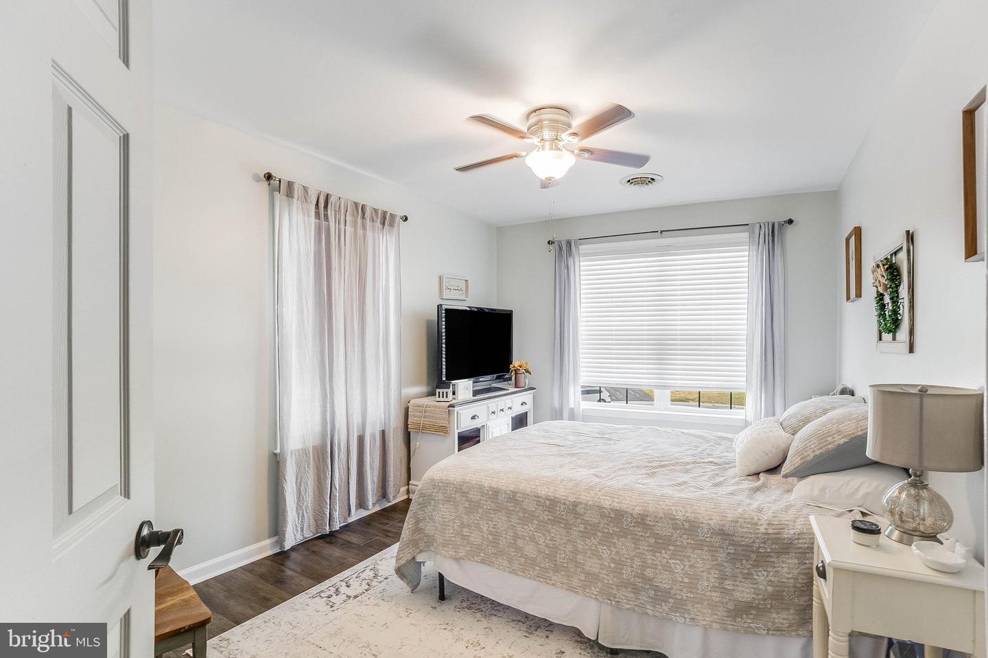 6 Costabella Ct Property Photo 26