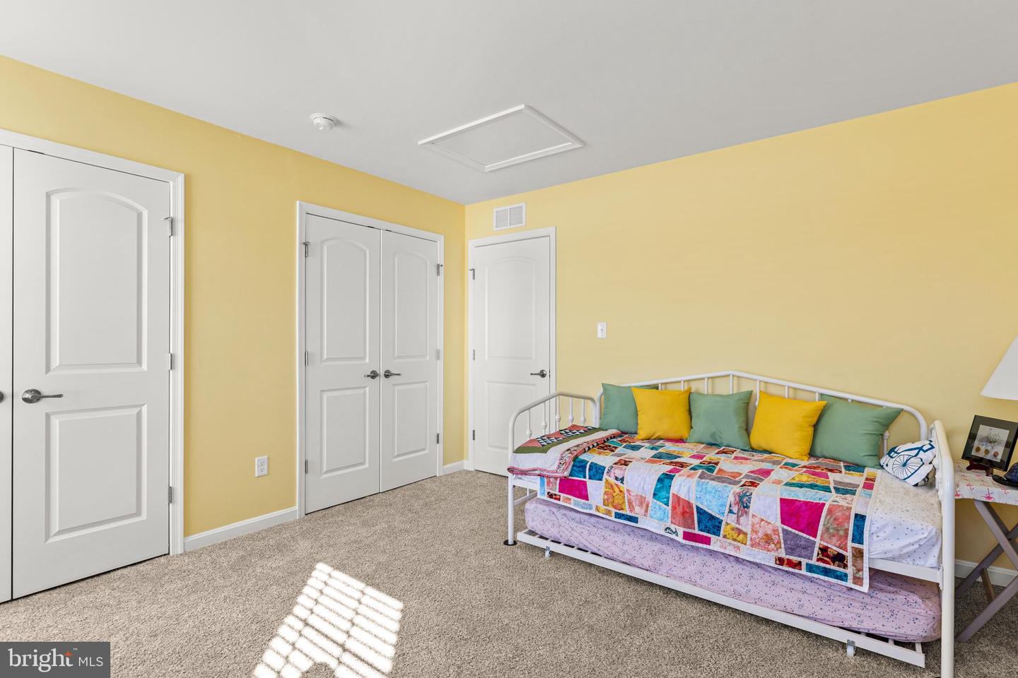 200 Fox St Property Photo 41