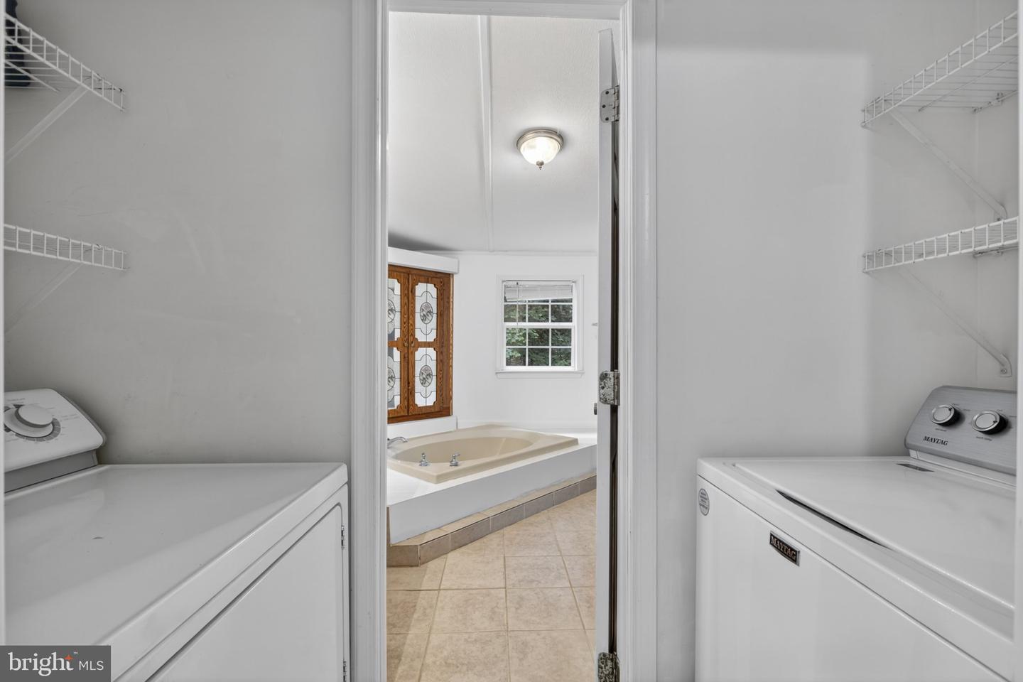 10667 Heritage Rd Property Photo 13