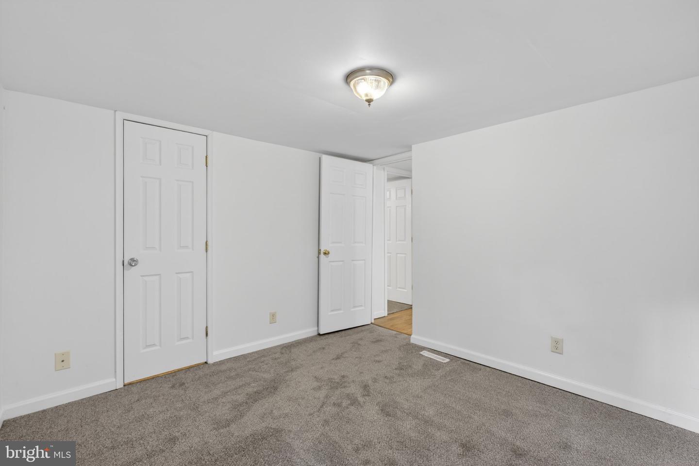 10667 Heritage Rd Property Photo 21