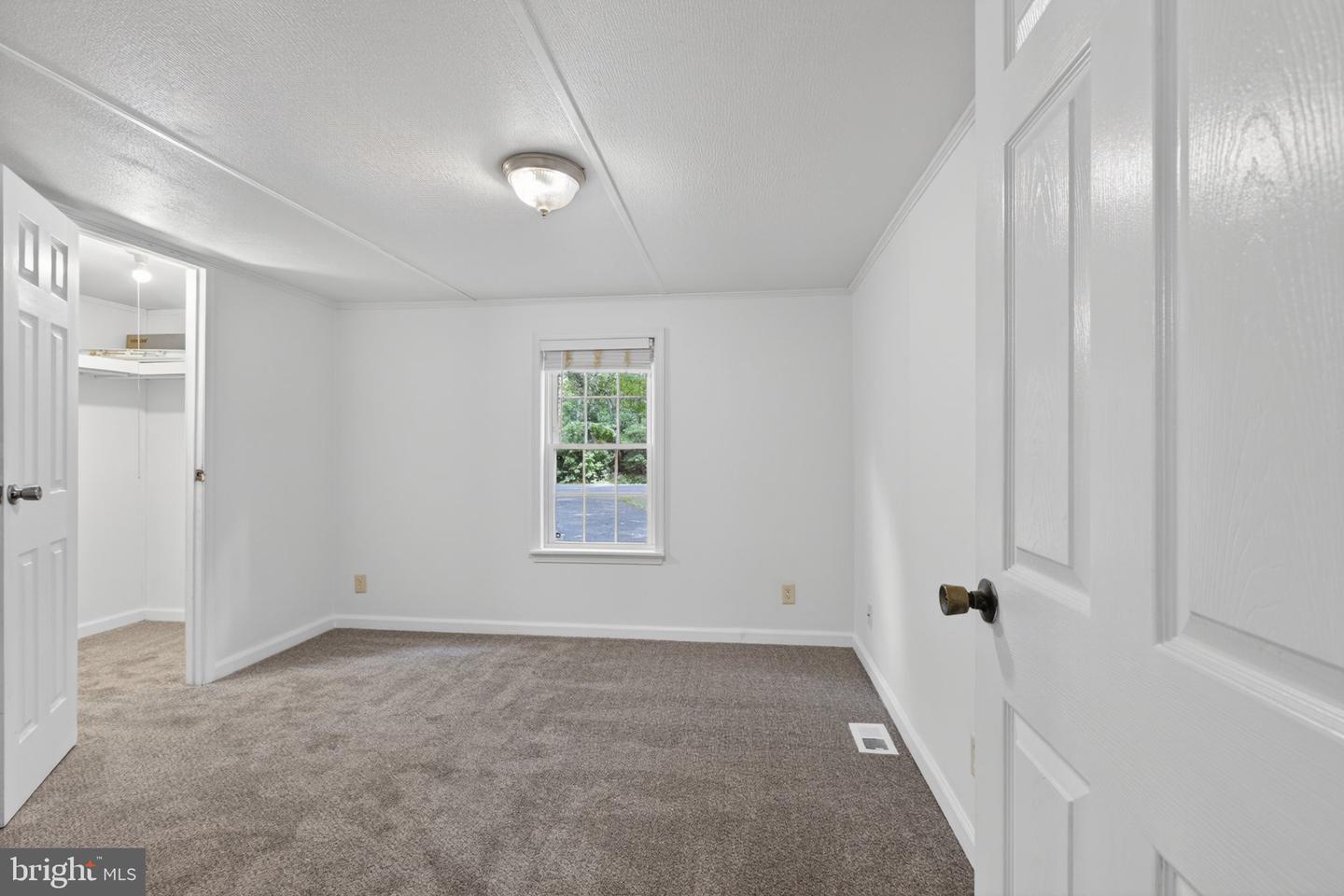 10667 Heritage Rd Property Photo 22
