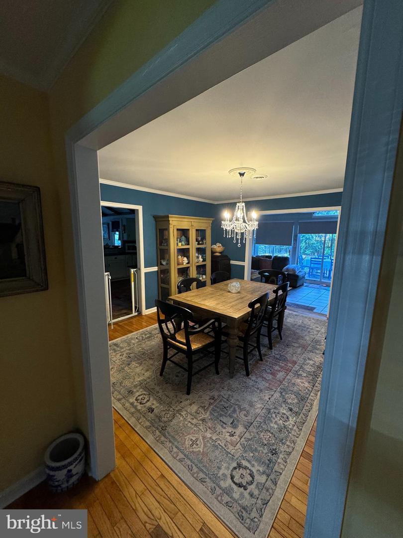 106 Kingsbridge Rd Property Photo 4