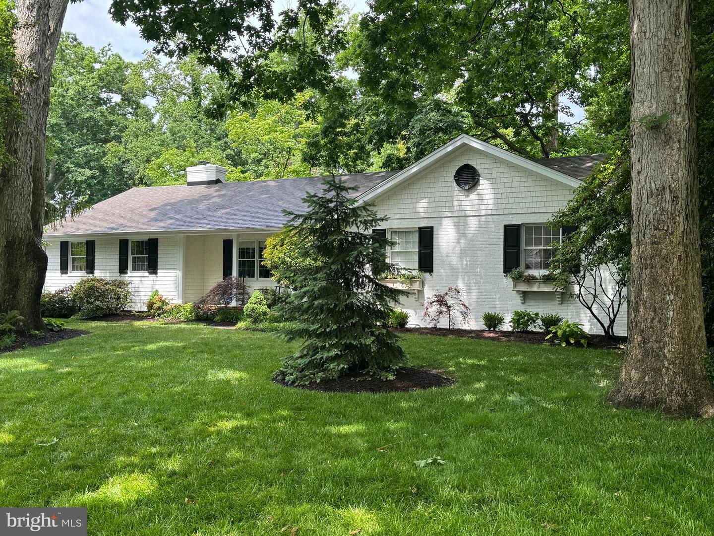 106 Kingsbridge Rd Property Photo 46