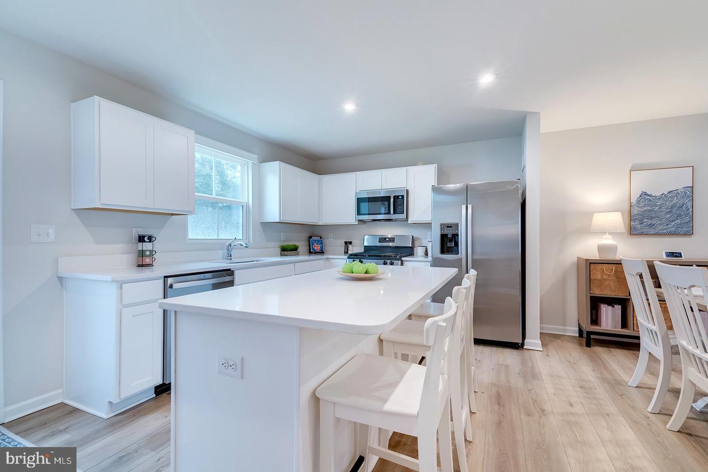 30045 Moorings Reach Property Photo 3