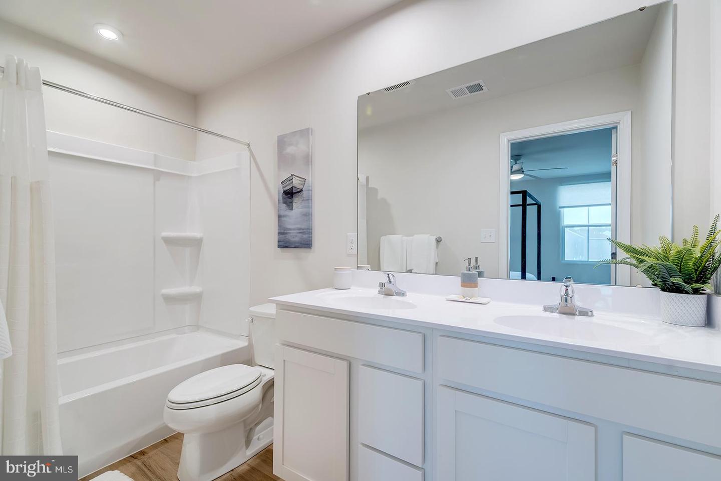 30045 Moorings Reach Property Photo 5