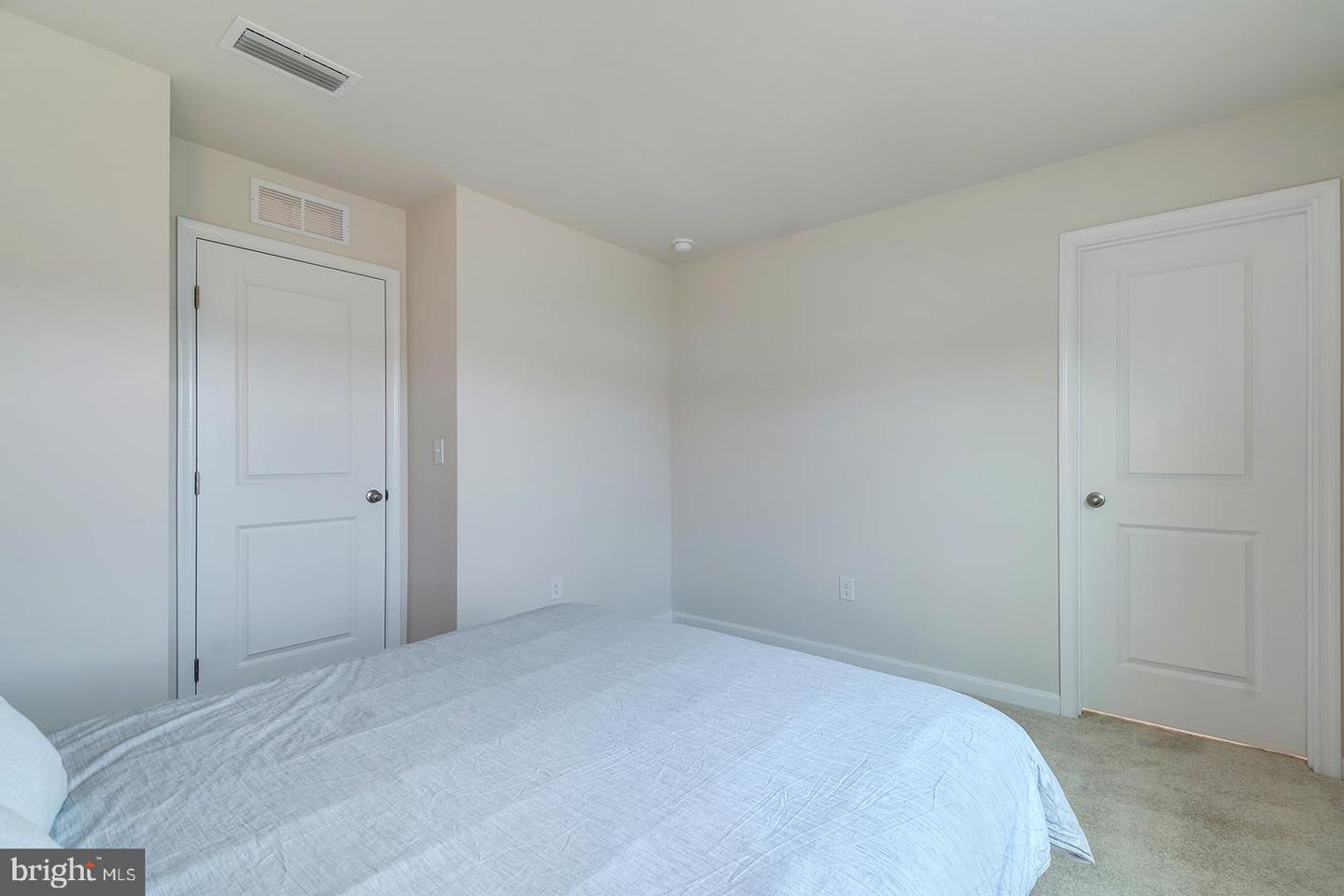 30045 Moorings Reach Property Photo 25