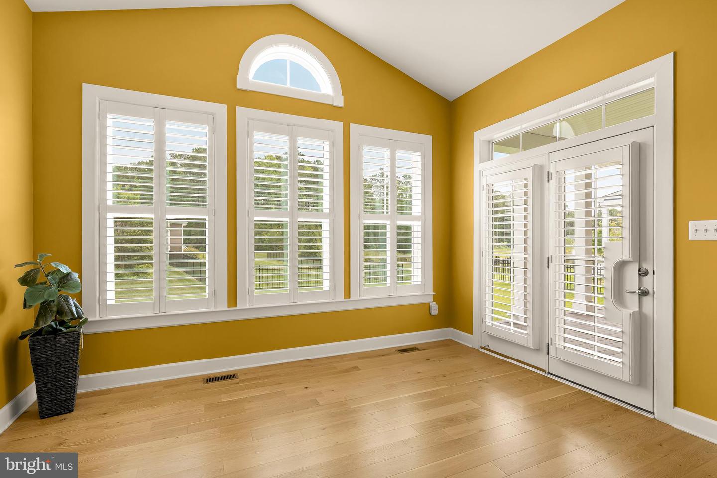 33415 Bridgehampton Ln Property Photo 16