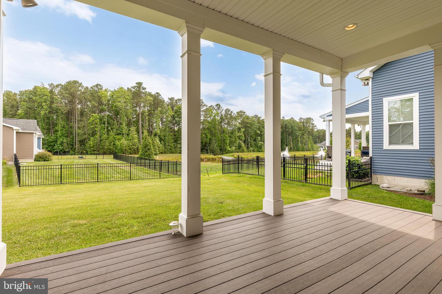 33415 Bridgehampton Ln Property Photo 18