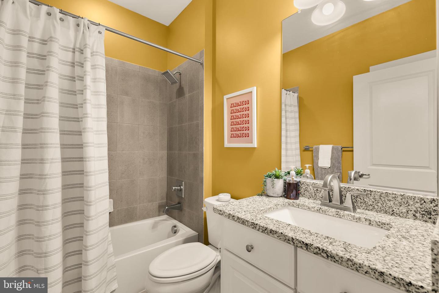 33415 Bridgehampton Ln Property Photo 28