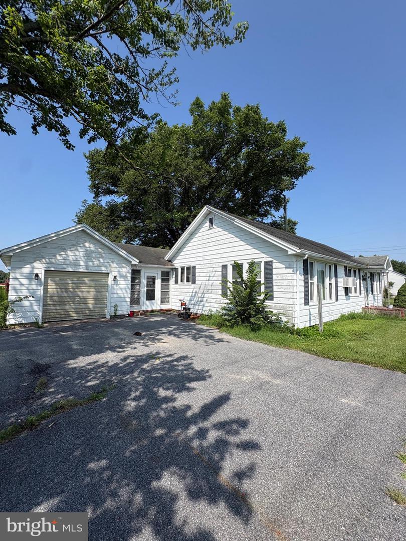 32194 Dupont Blvd Property Photo 8