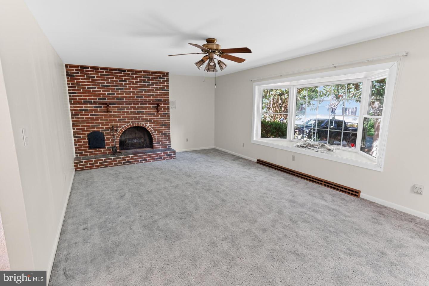 24242 Beaver Dam Dr Property Photo 5