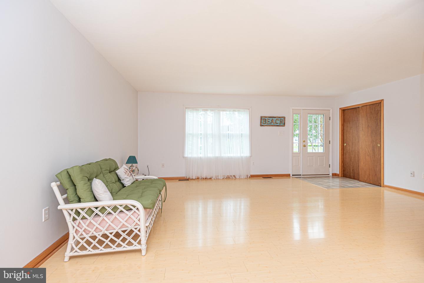 37606 River Run Property Photo 8
