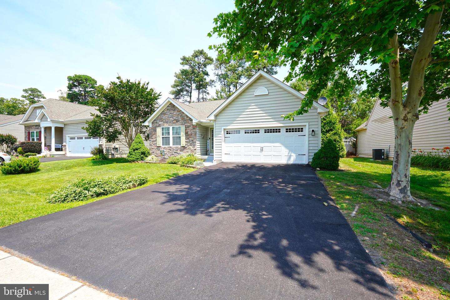 26381 Timbercreek Ln Property Photo 2