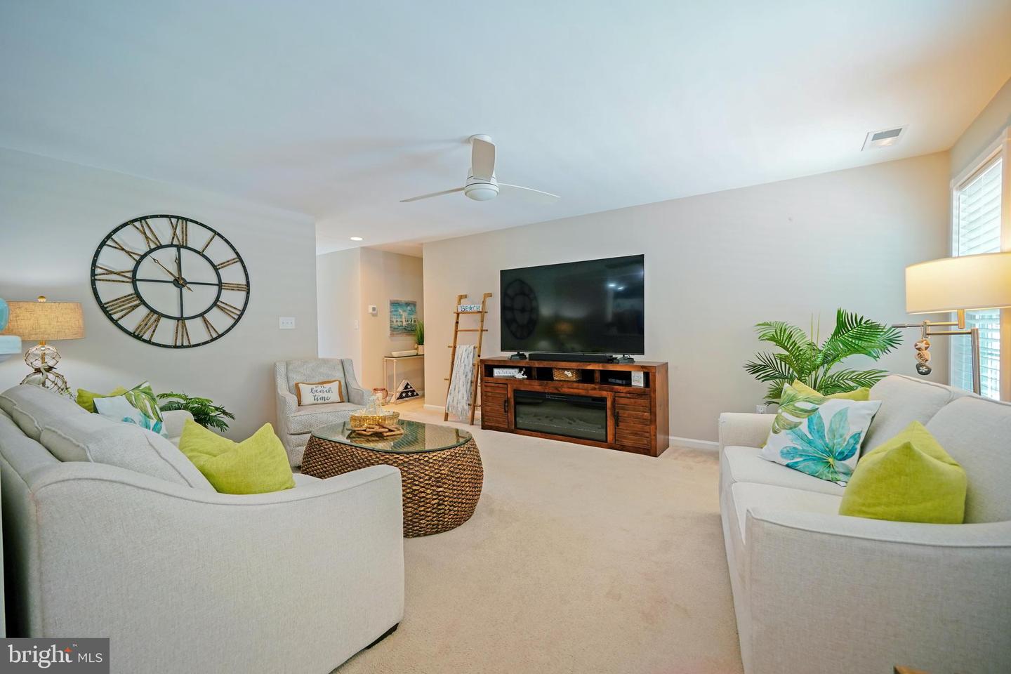 26381 Timbercreek Ln Property Photo 7