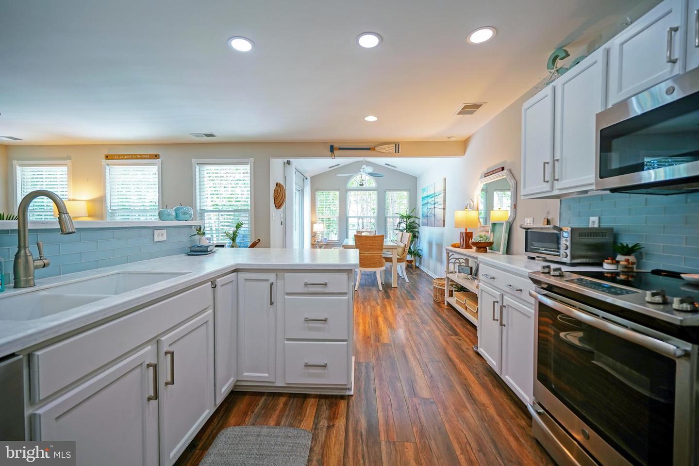 26381 Timbercreek Ln Property Photo 11