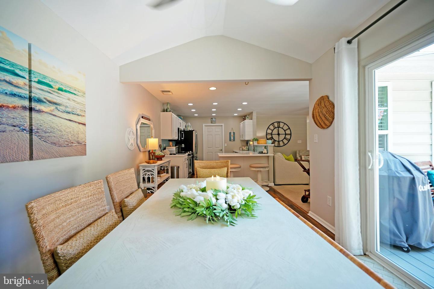 26381 Timbercreek Ln Property Photo 16