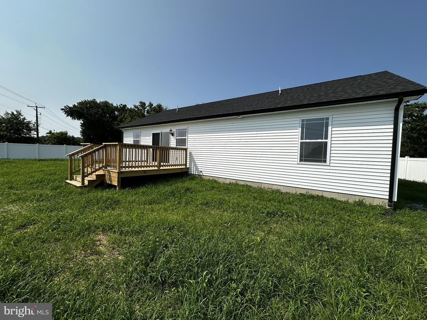 19157 E Meadowview Dr Property Photo 4
