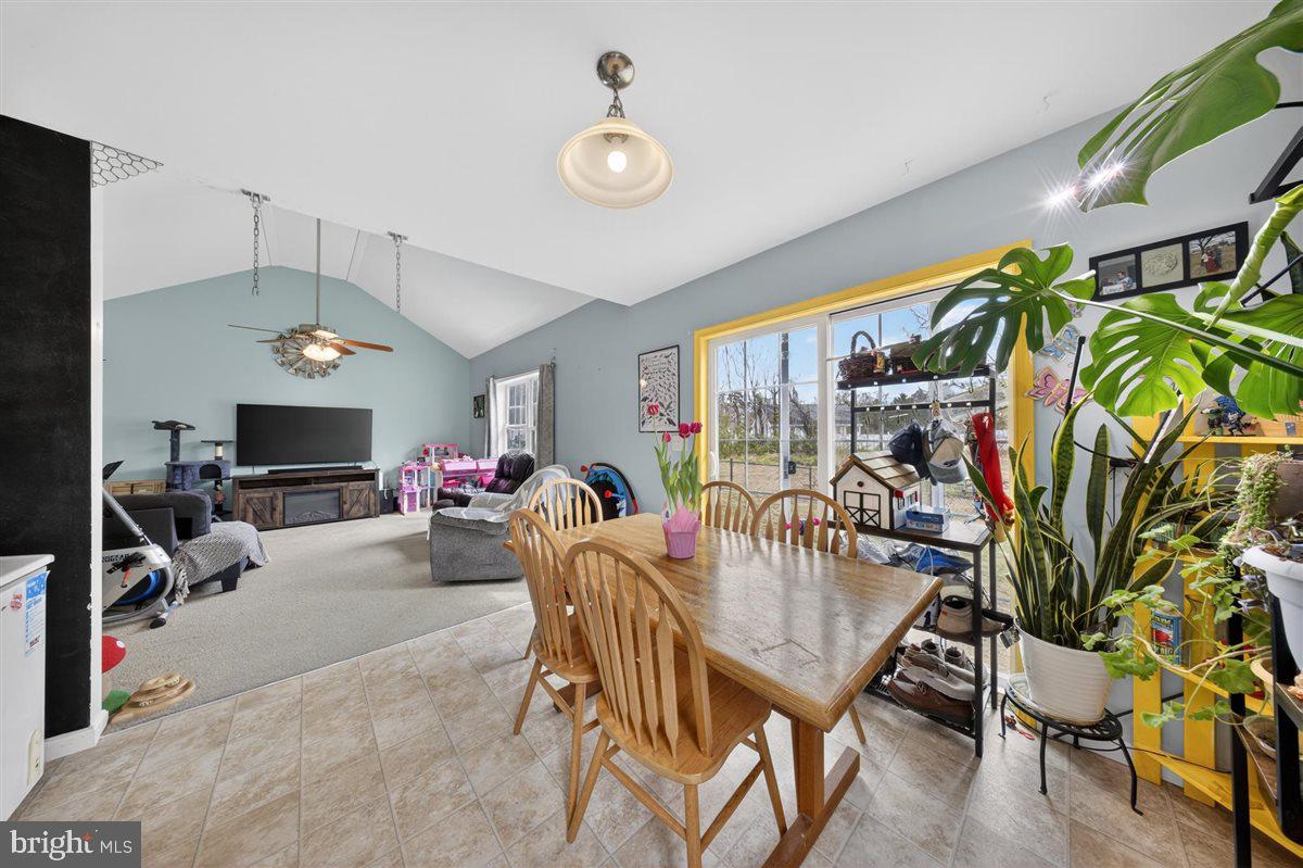 32998 Forest Knoll Dr Property Photo 4