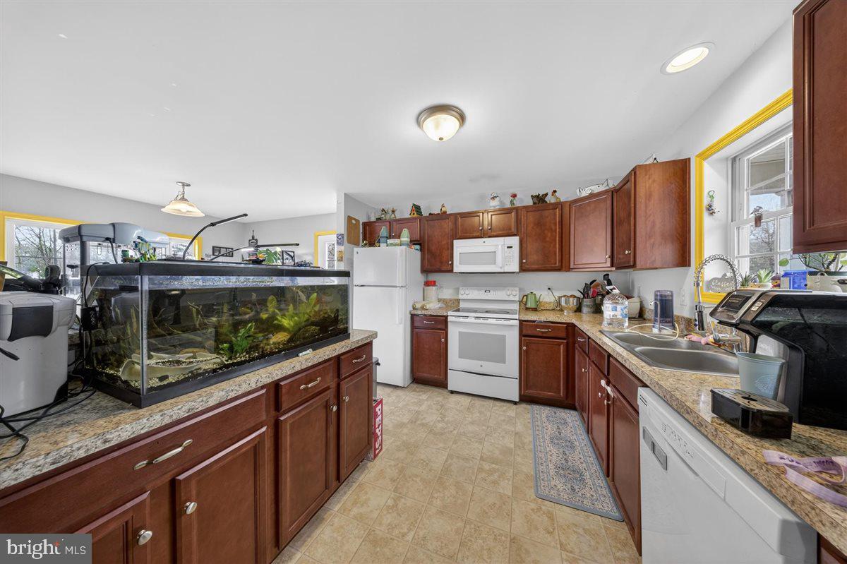 32998 Forest Knoll Dr Property Photo 5