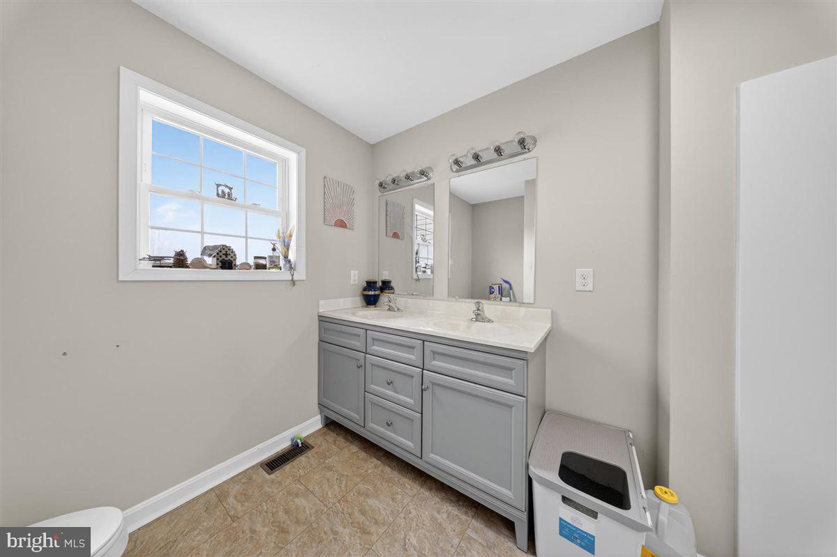 32998 Forest Knoll Dr Property Photo 11