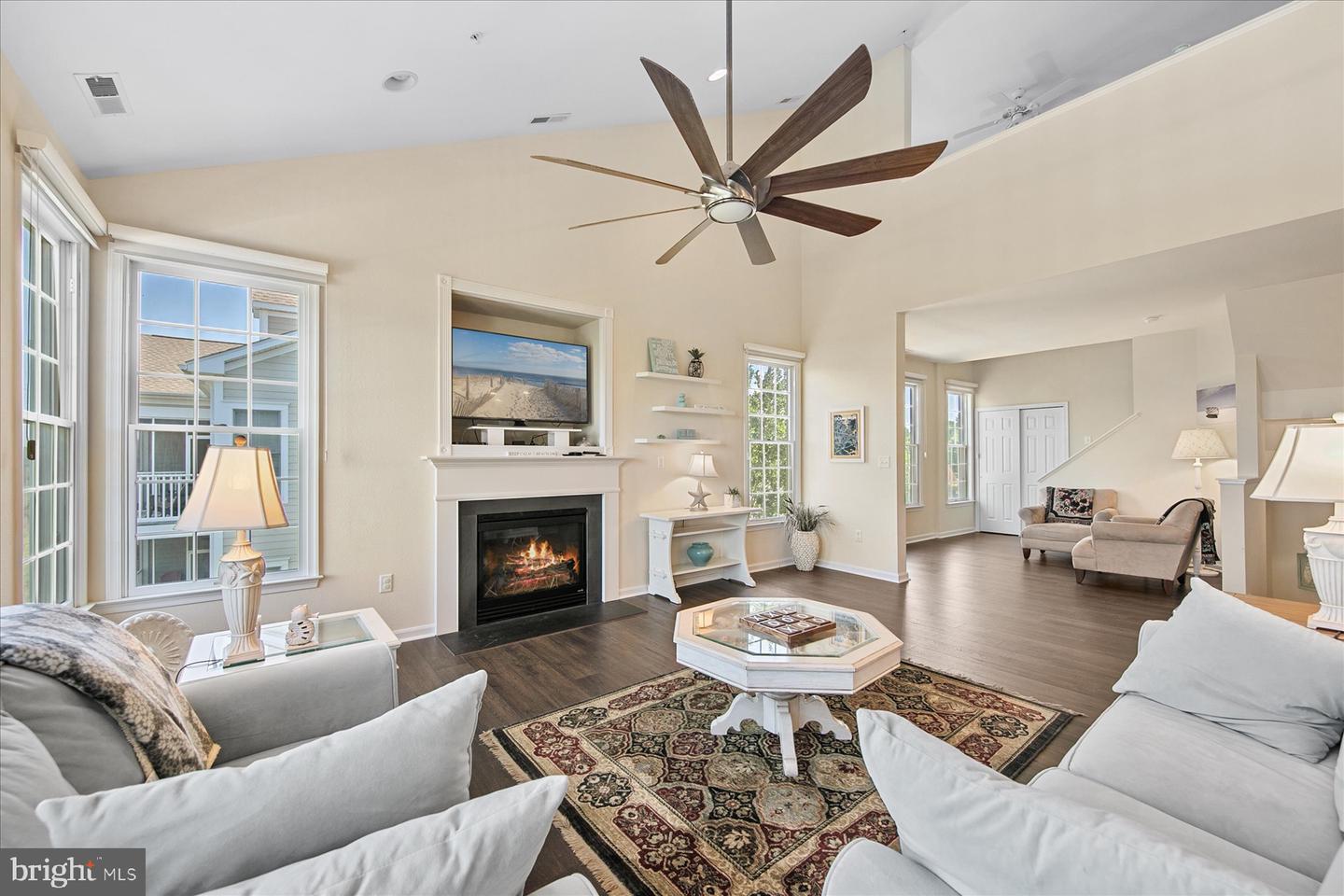 128d October Glory Ave #d Property Photo 4