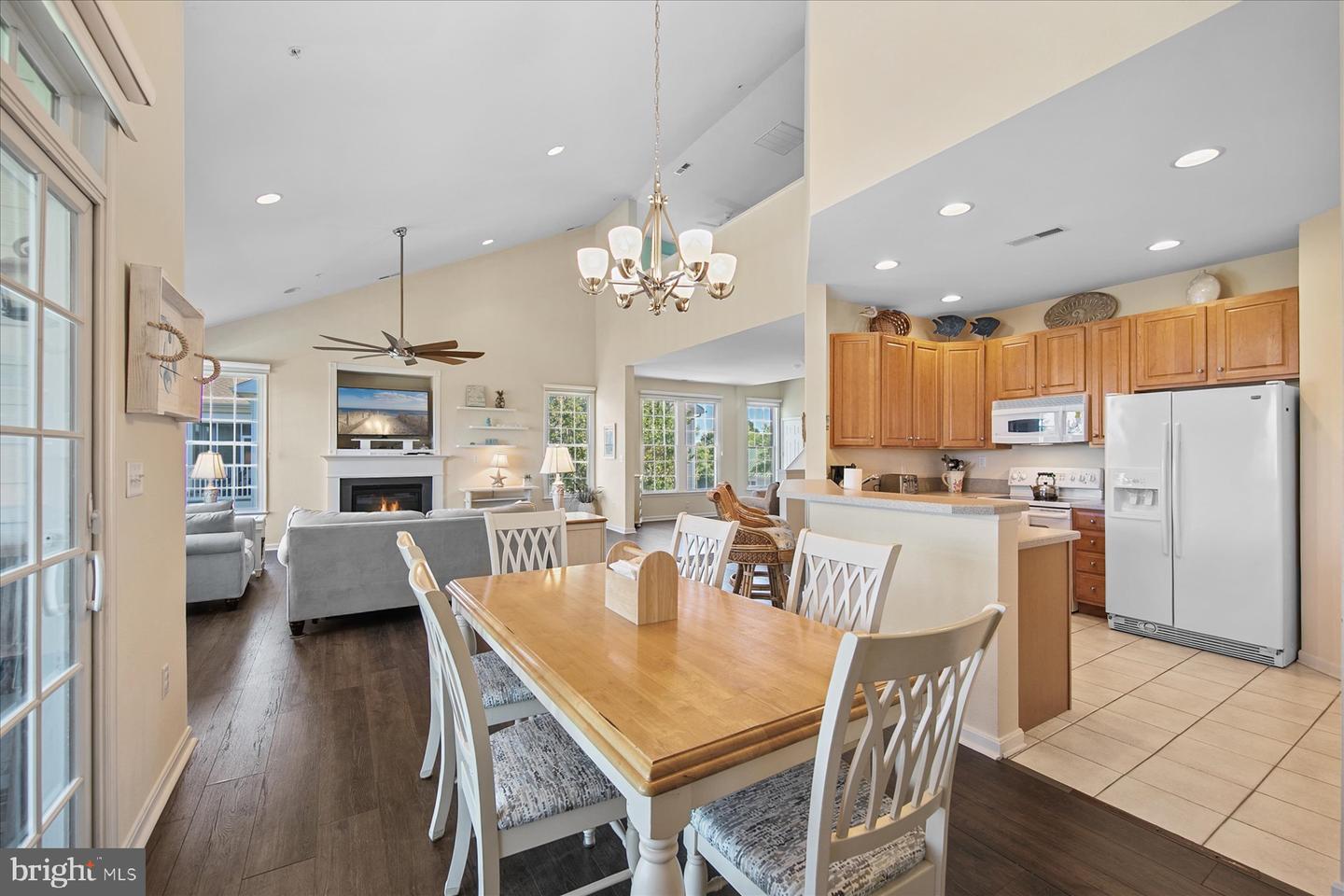 128d October Glory Ave #d Property Photo 8