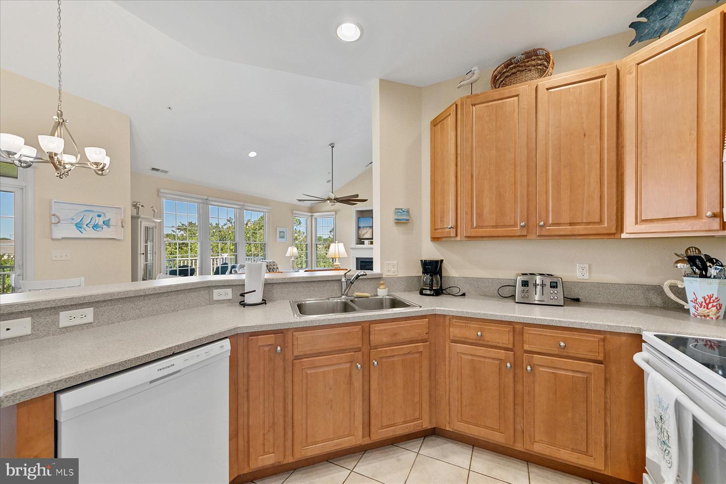 128d October Glory Ave #d Property Photo 11