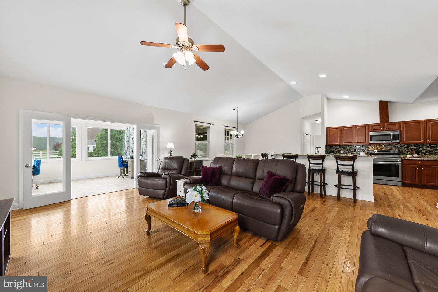 29122 Finch Ln Property Photo 13