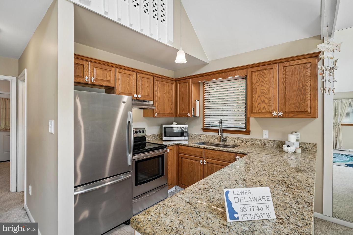 23022 Linden Way Property Photo 11