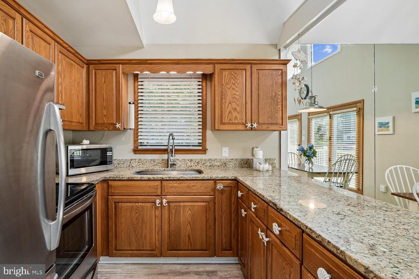 23022 Linden Way Property Photo 13