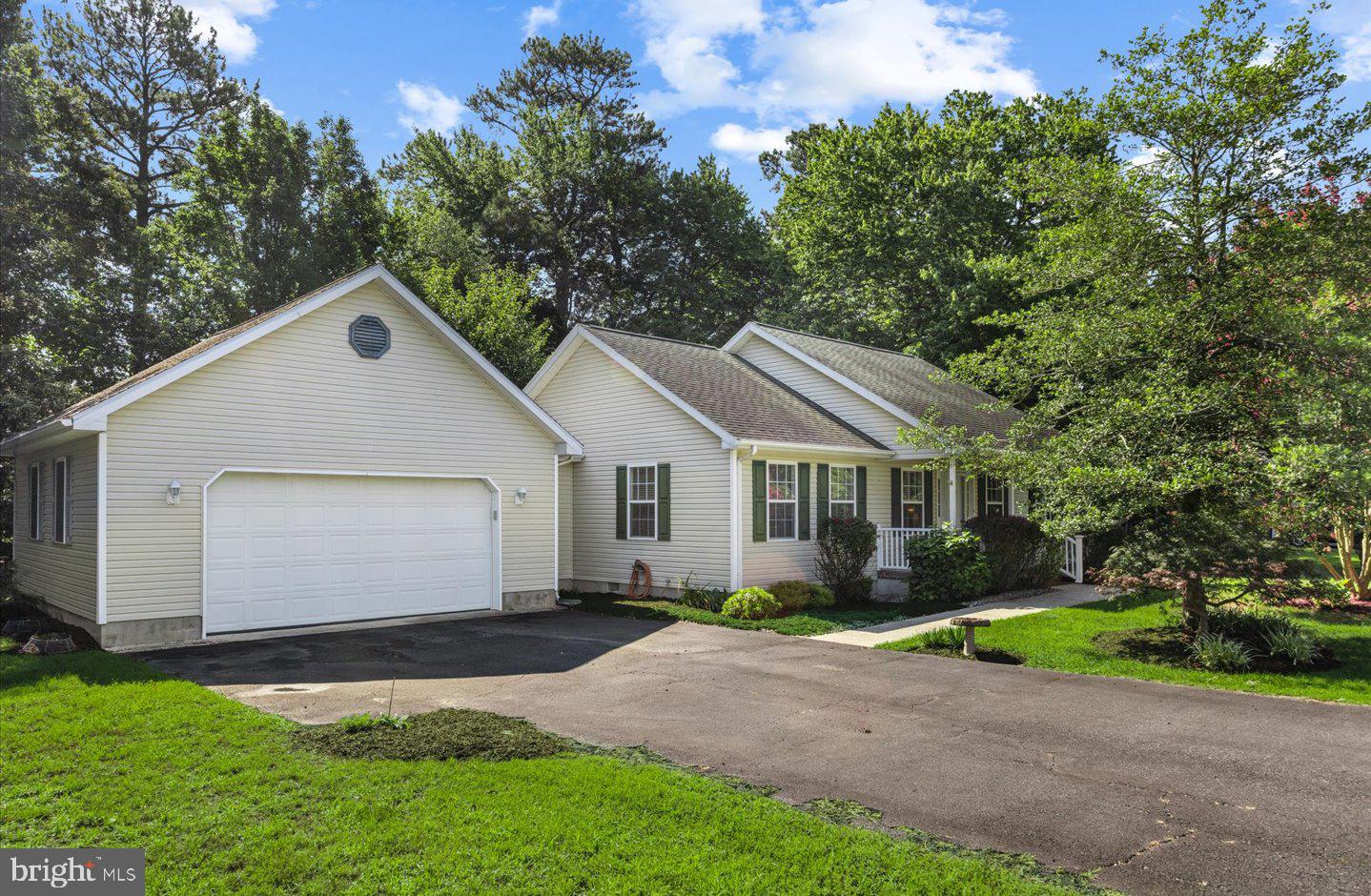 33873 N Heron Dr Property Photo 2