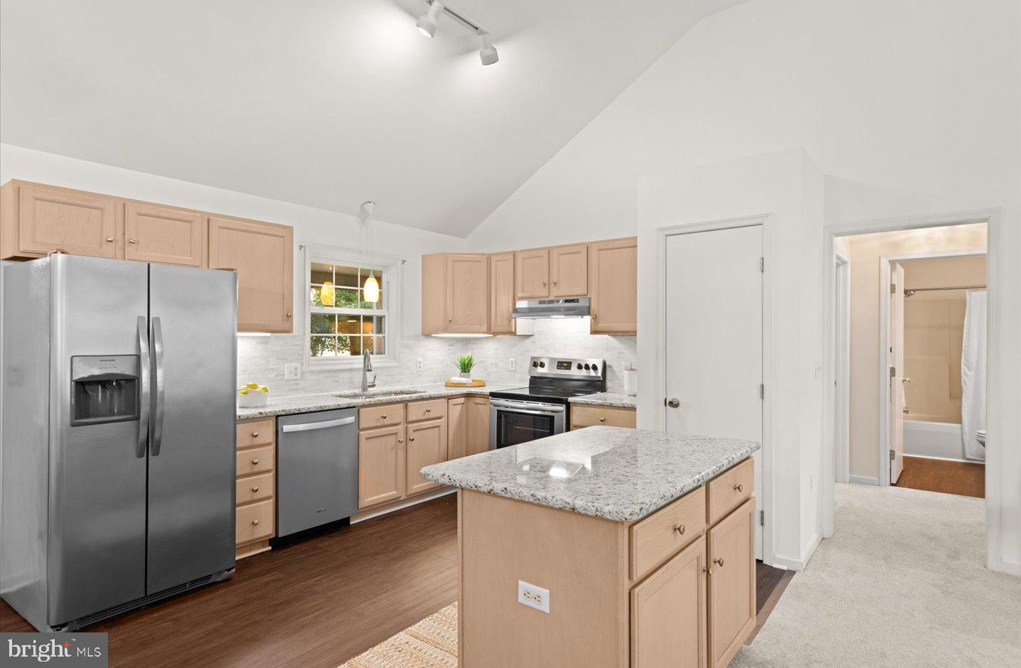 33873 N Heron Dr Property Photo 15