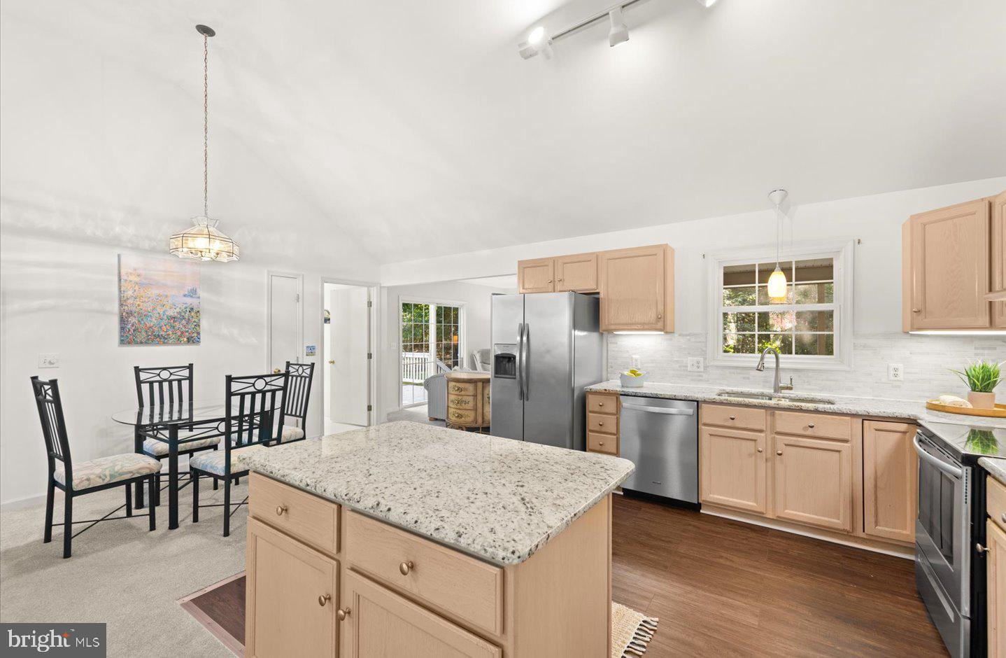 33873 N Heron Dr Property Photo 16