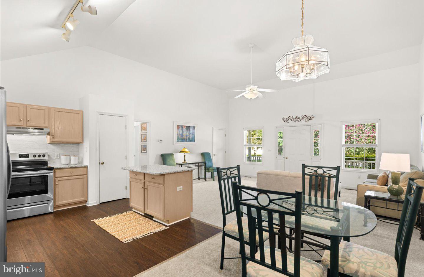 33873 N Heron Dr Property Photo 22
