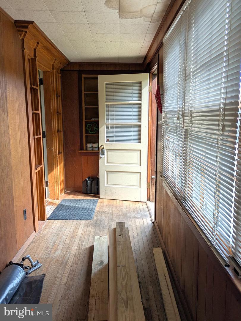 28740 Seaford Rd Property Photo 2