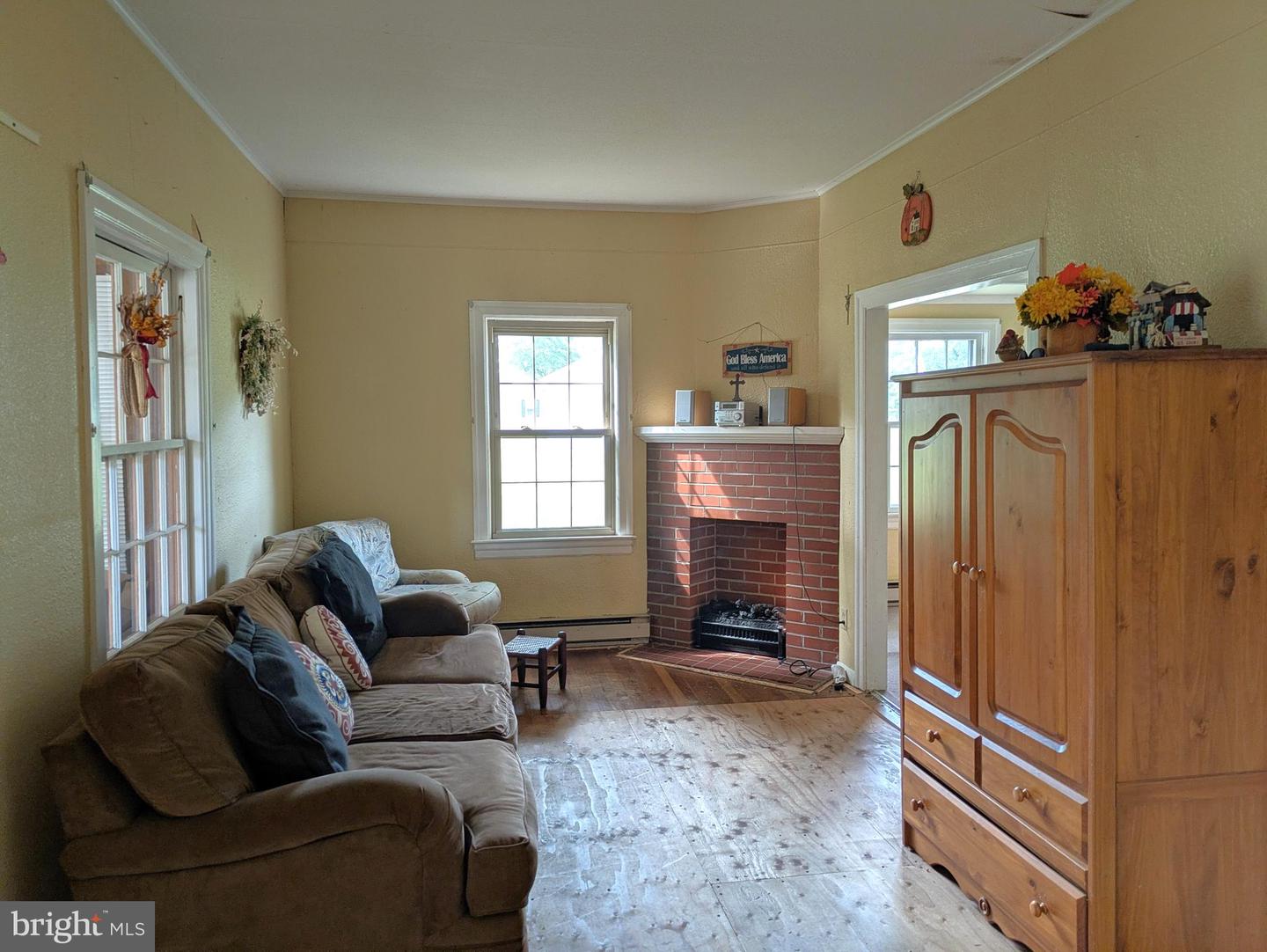 28740 Seaford Rd Property Photo 4