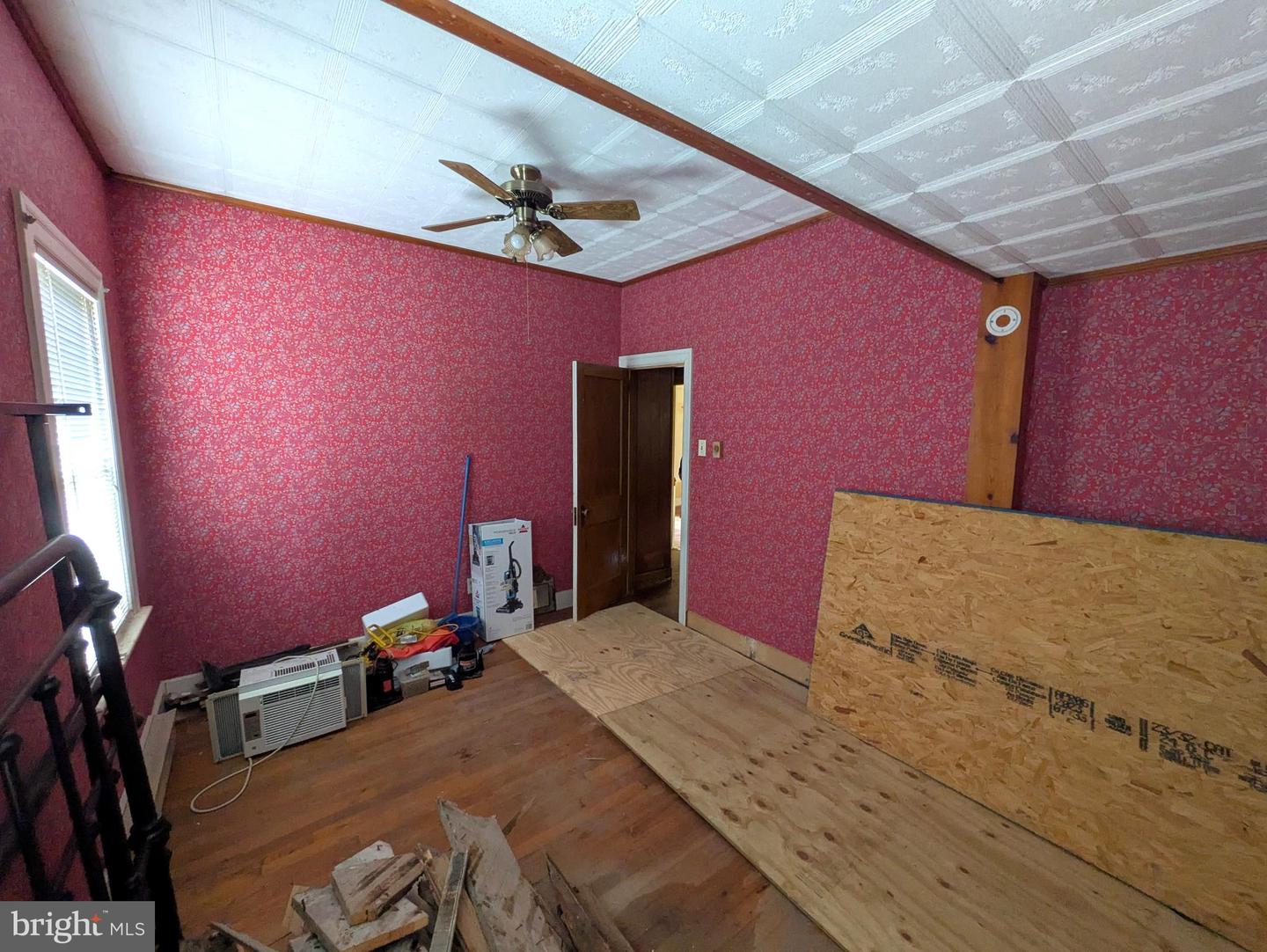 28740 Seaford Rd Property Photo 16