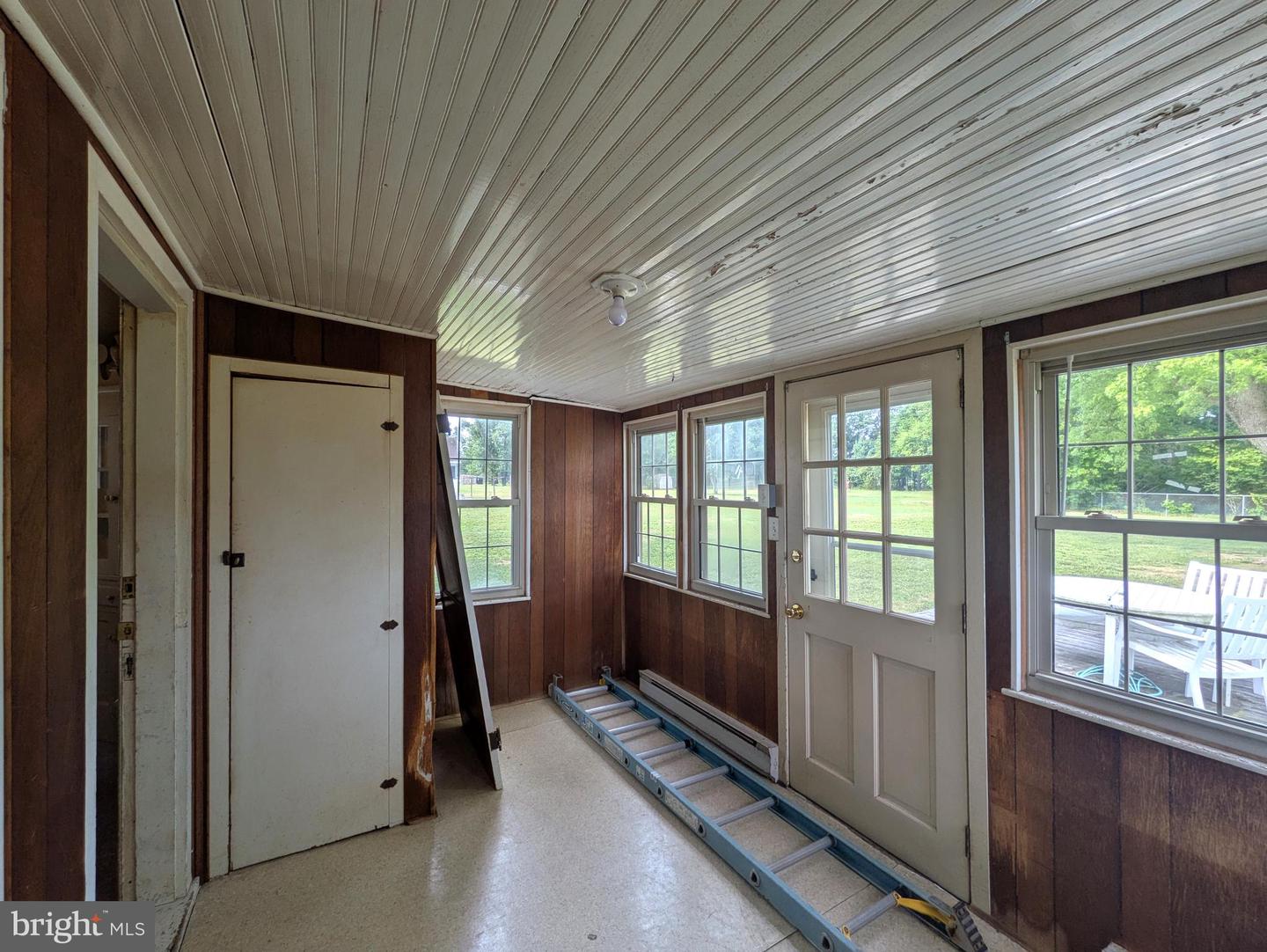 28740 Seaford Rd Property Photo 18