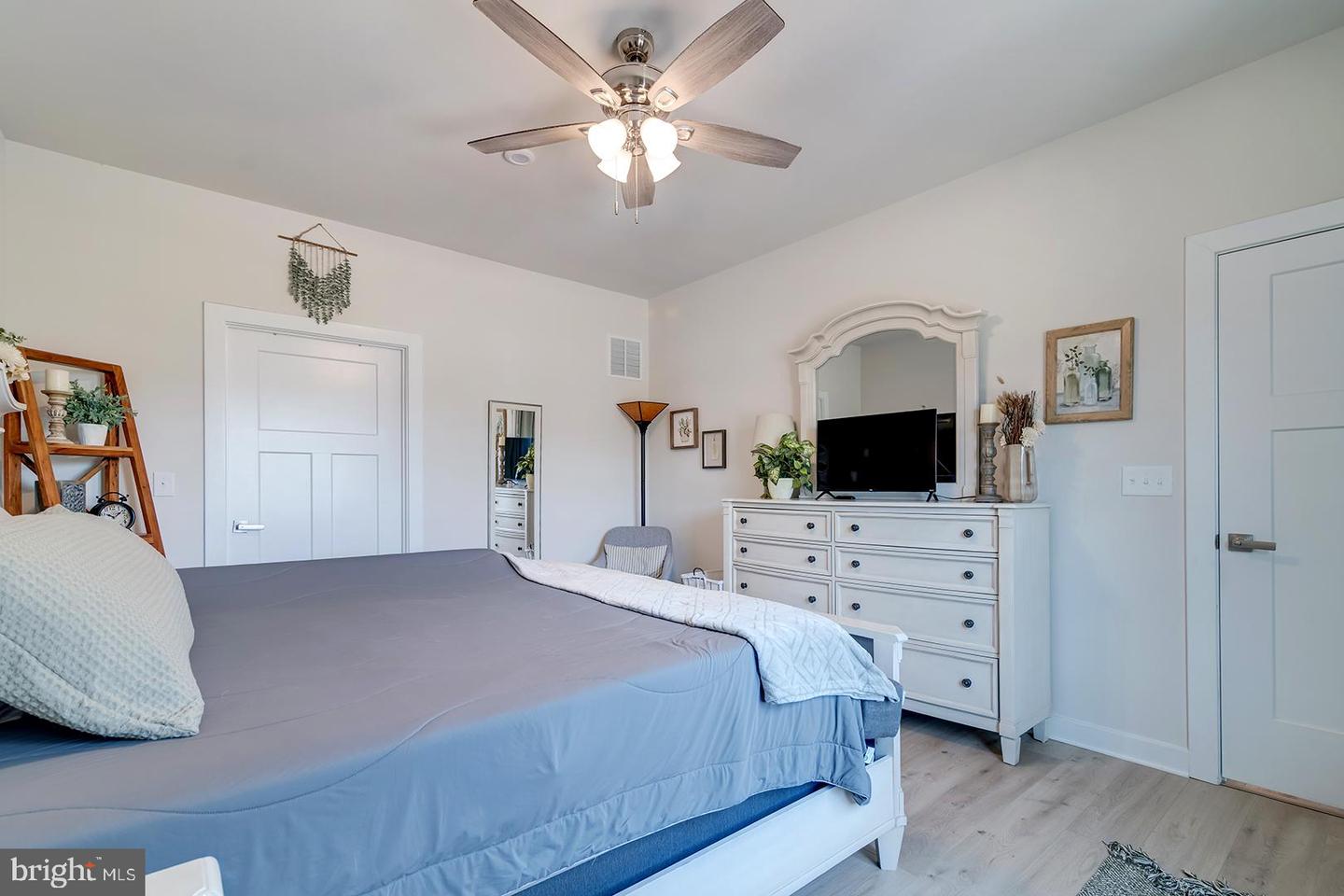 28030 Staysail Way Property Photo 28