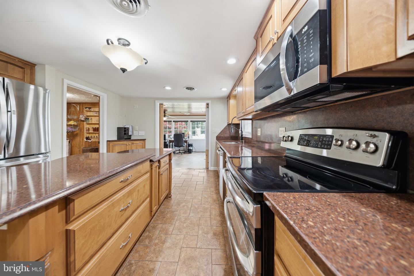 104 Lansing Ave Property Photo 34