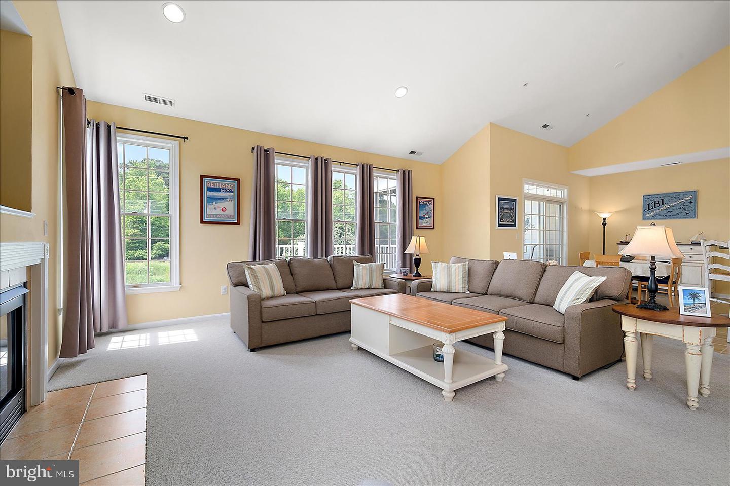 132 October Glory Ave #b Property Photo 8