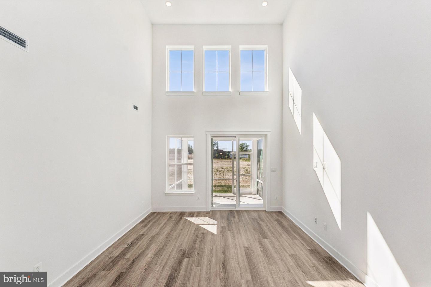 33817 Allen St Property Photo 10