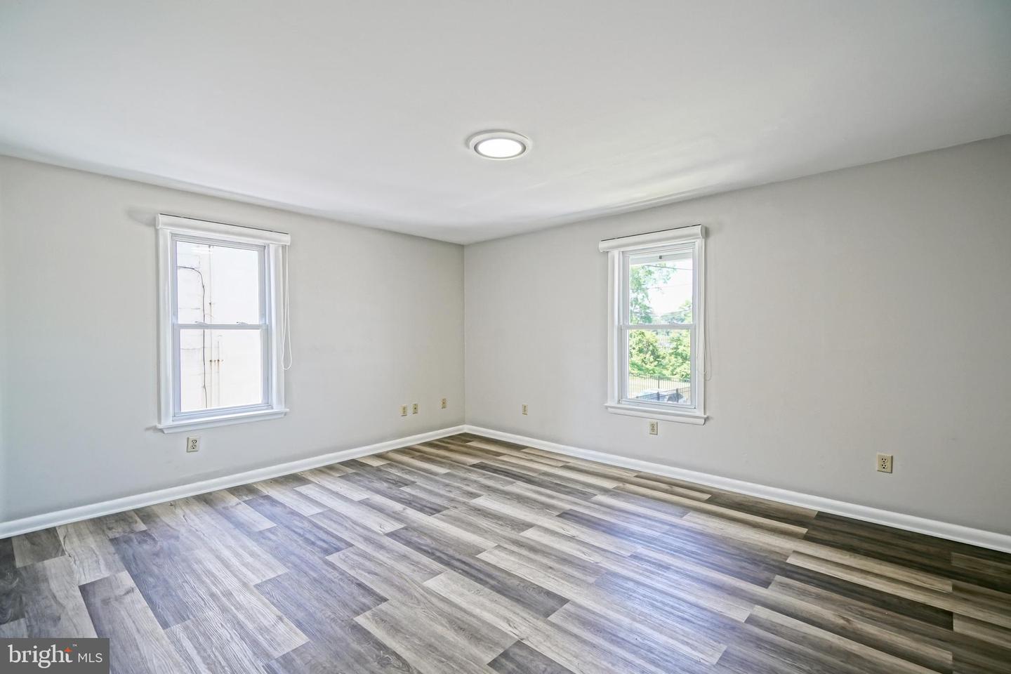 102 Federal St Property Photo 34