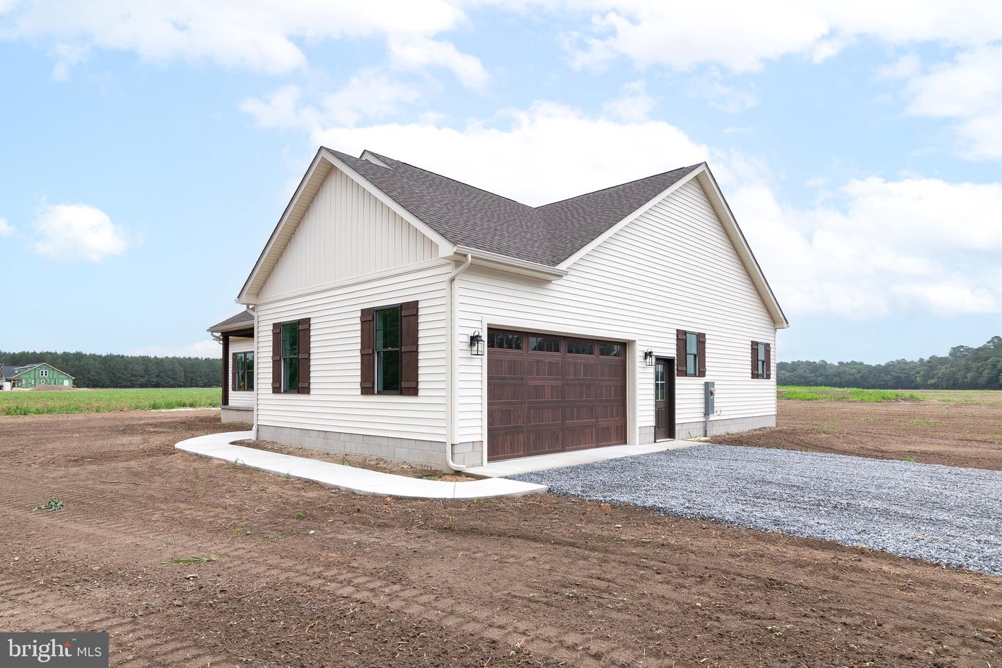 28219 Farm View Ln Property Photo 7