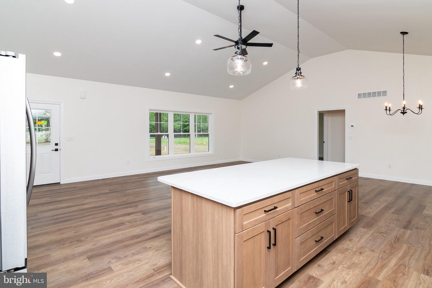 28219 Farm View Ln Property Photo 15