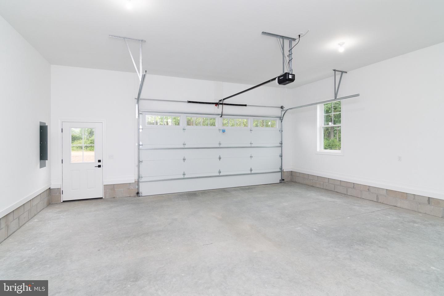 28219 Farm View Ln Property Photo 31