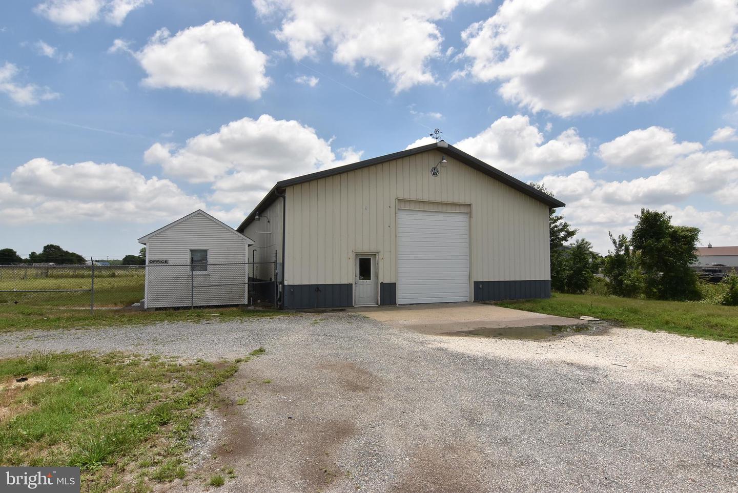20643 Sussex Hwy Property Photo 3