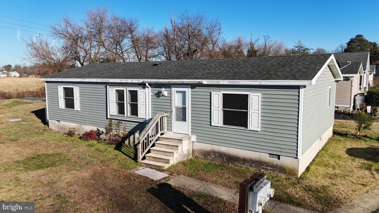 8711 Garden Ln Property Photo 15