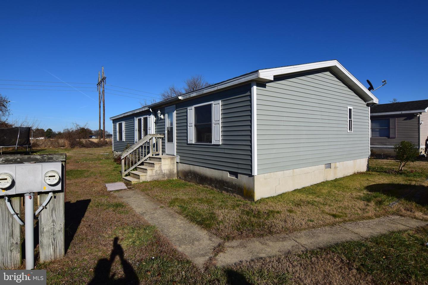 8711 Garden Ln Property Photo 17